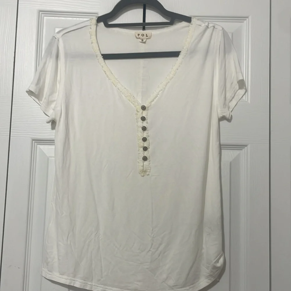 Nwt basic tee - Picture 3 of 4